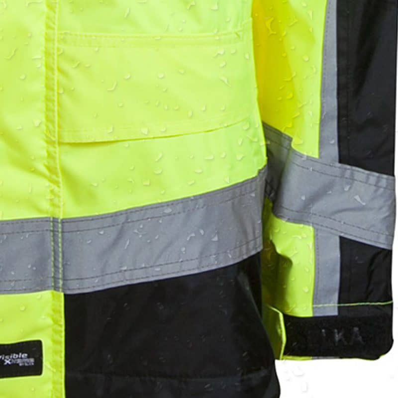 Elka 2 in 1 jacket header Raindrops Visible Xtreme sleeve